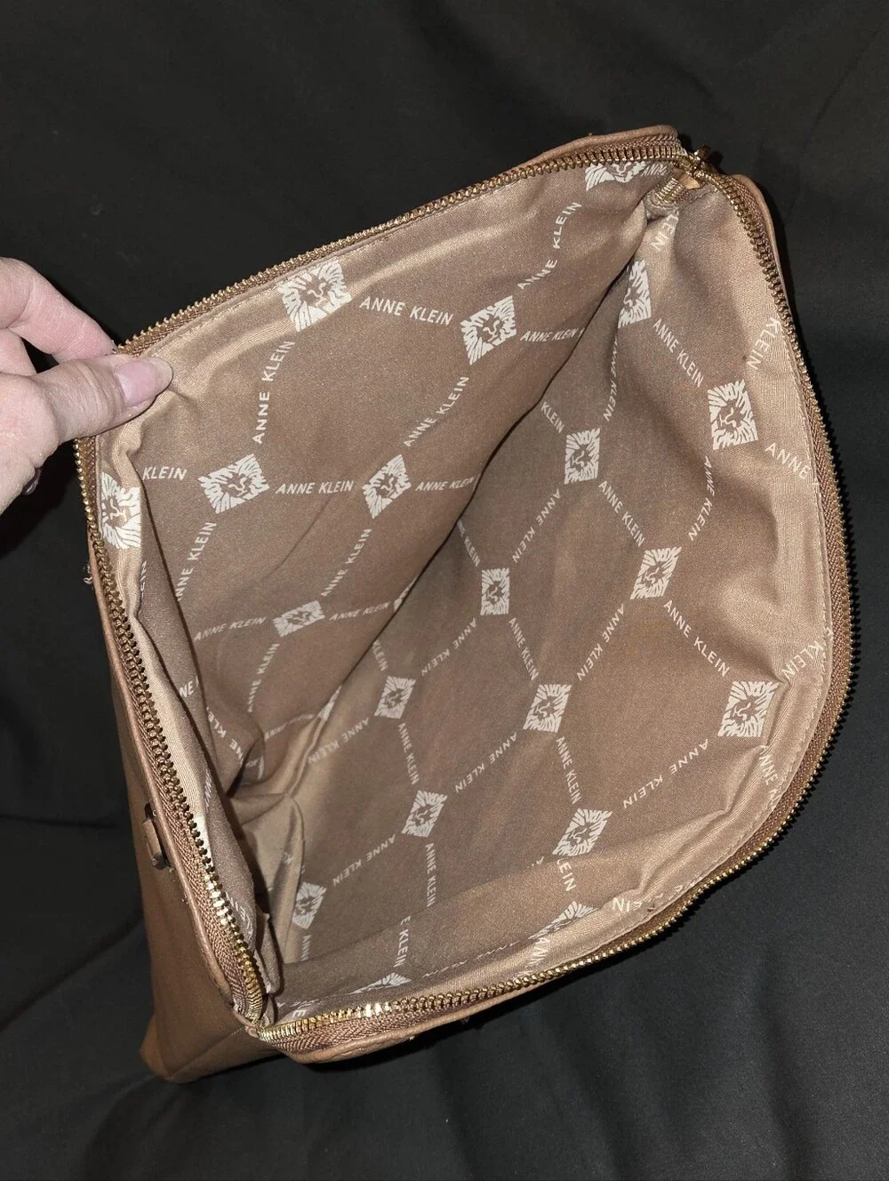 Anne Klein Brown Zippered 16x11 made in Cambodia Lap Top Bag as shown